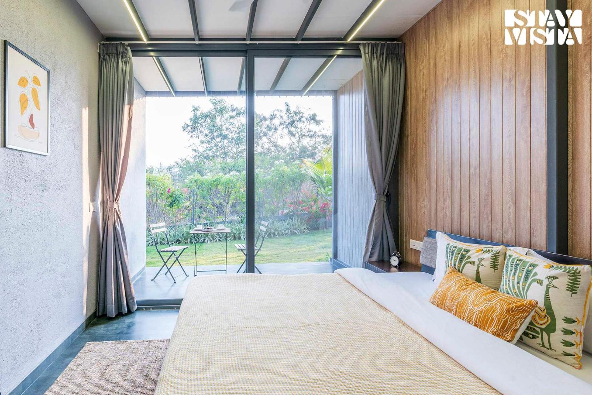 Stayvista'S Celeste Villa - Hill-View Retreat With Infinity Pool Nashik Exterior photo